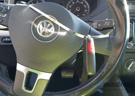 2014 Volkswagen Jetta 1.8T Se z USA, uszkodzony, nr VIN 3VWD07AJ6EM434846